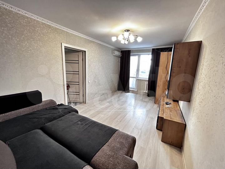 2-к. квартира, 44 м², 9/9 эт.