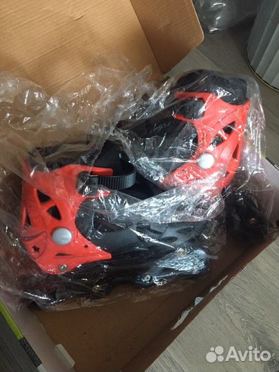 Роликовые коньки