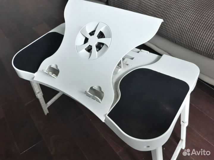 Портативный столик для ноутбука