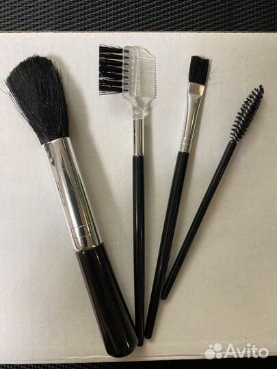 Набор кисточек косметических