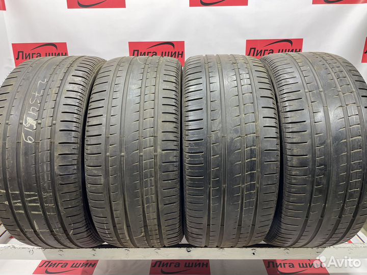 Pirelli P Zero Rosso 275/45 R19