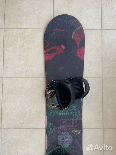Сноуборд GNU 152 см + Крепление GNU girls M