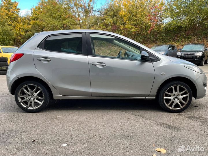 Mazda 2 II DE DH 2007-2014 на запчасти