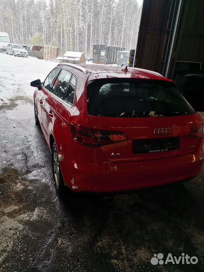 Стекло заднее левое Audi A3 8V Ауди А3 8В Хэтчбек