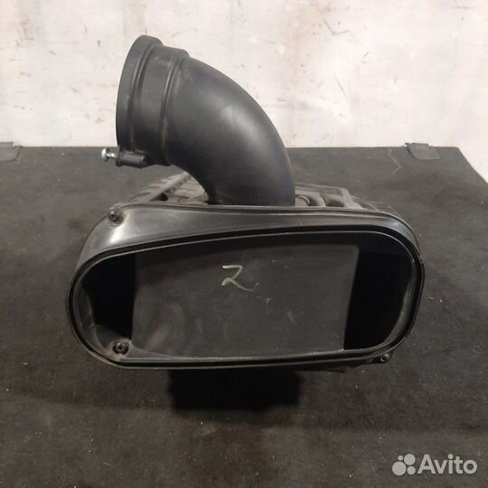 Корпус воздушного фильтра Porsche Macan 95B 3.0