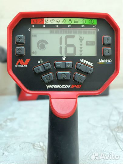 Металлоискатель Minelab vanquish 540