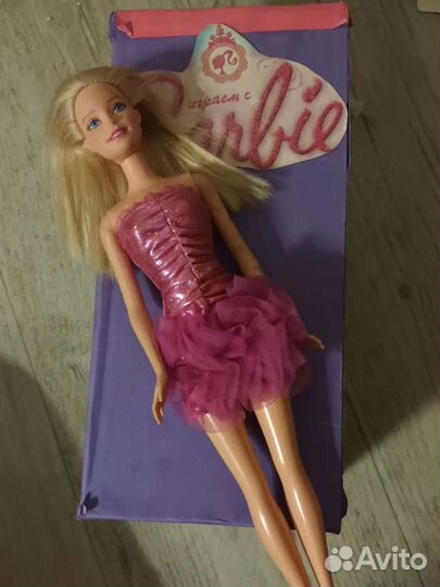 Кукла барби с шкафом одежды +4 маленькие куклы