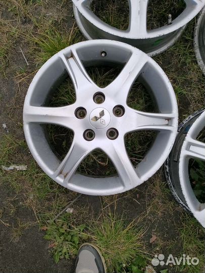 R16 5/114,3 Mitsubishi Outlander