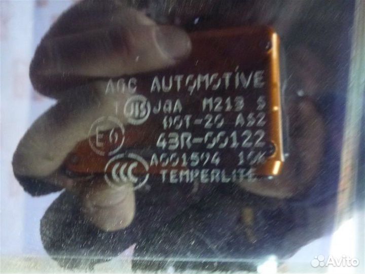 Стекло двери заднее левое Mitsubishi Outlander