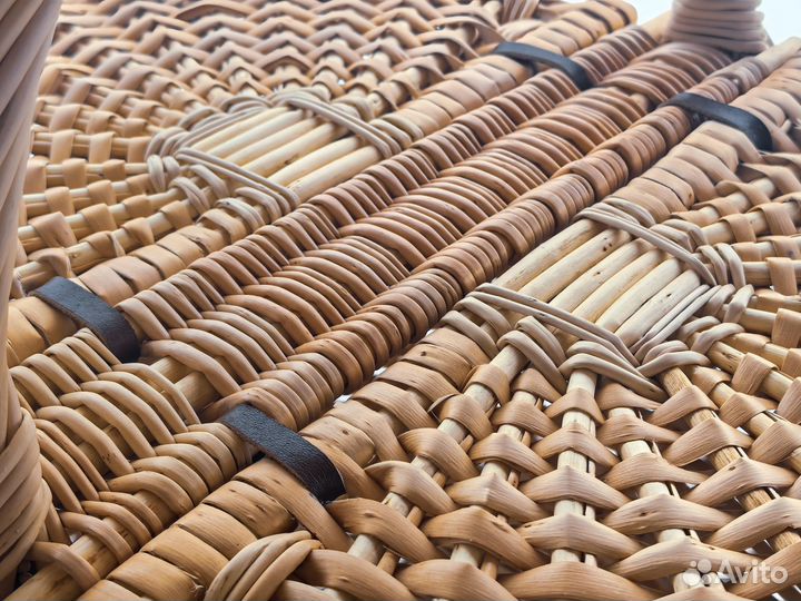 Корзина плетеная из ивы 