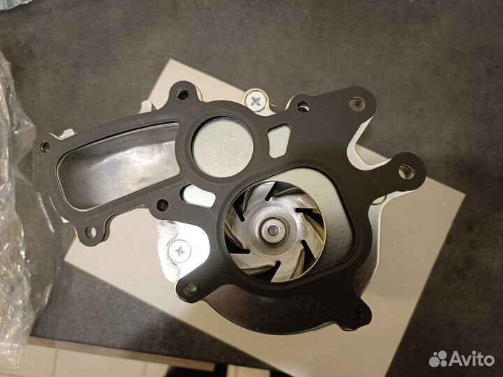 Помпа toyota hilux