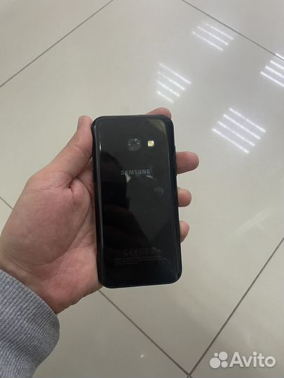 Samsung Galaxy A3 (2017) SM-A320F/DS, 2/16 ГБ