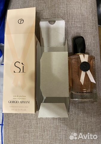 Georgio Armani “Si”