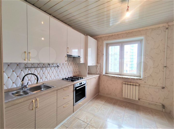 3-к. квартира, 67,7 м², 8/10 эт.