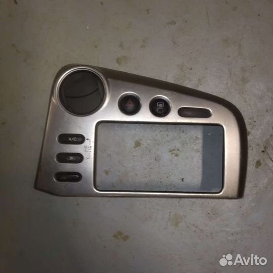 Рамка магнитолы Toyota Matrix