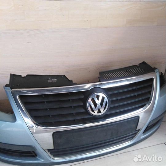 Бампер передний Volkswagen Passat B6