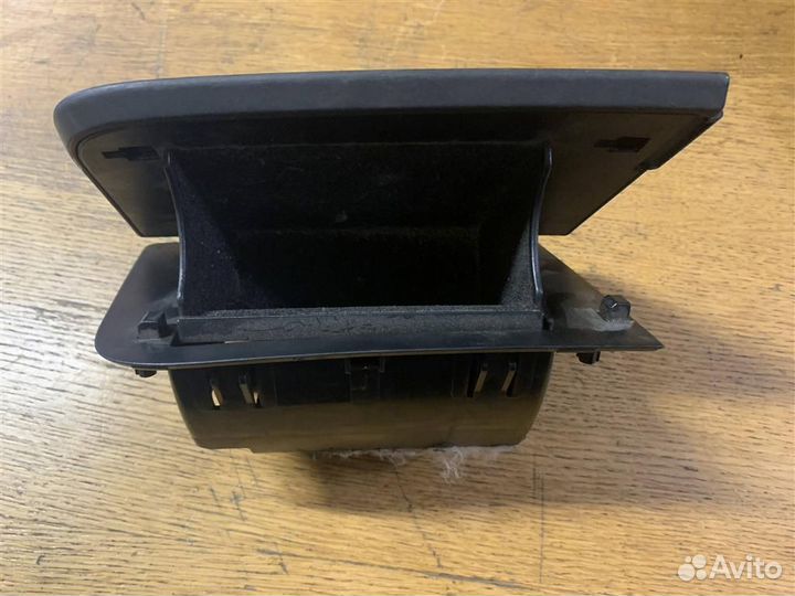 Пепельница задняя (в дверь) VW Touareg