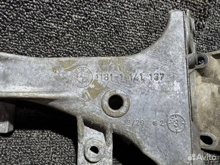 Лапы двигателя BMW E36 M50 M52