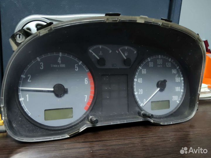 Щиток приборов шкода октавия 1998год