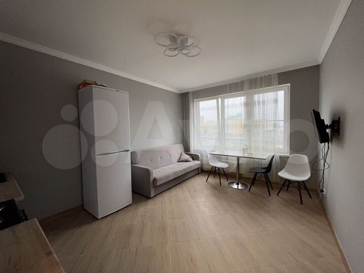 2-к. квартира, 60 м², 8/17 эт.