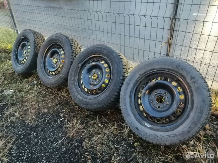 R15 Nokian Tyres Hakkapeliitta 7 195/65, PCD 5x112 DIA 57.1