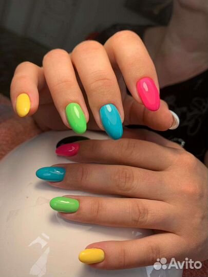 Маникюр, педикюр