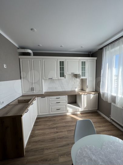2-к. квартира, 48 м², 12/15 эт.