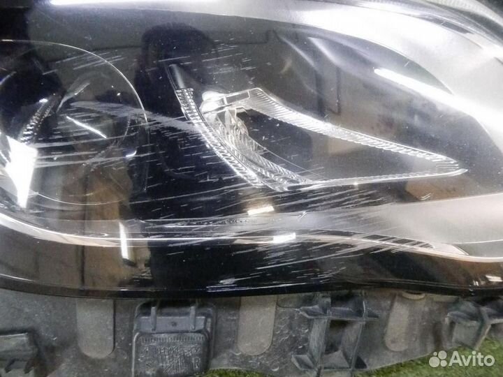 Фара правая Mercedes-Benz GLA-Class