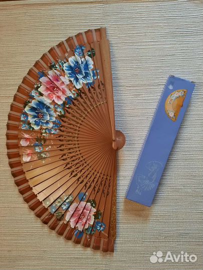 Веер ручной раскраски
