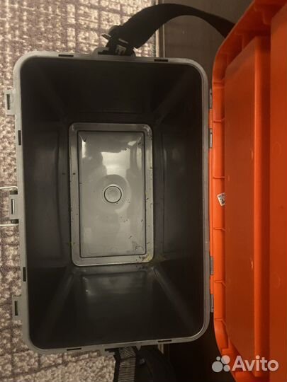 Рыболовный ящик