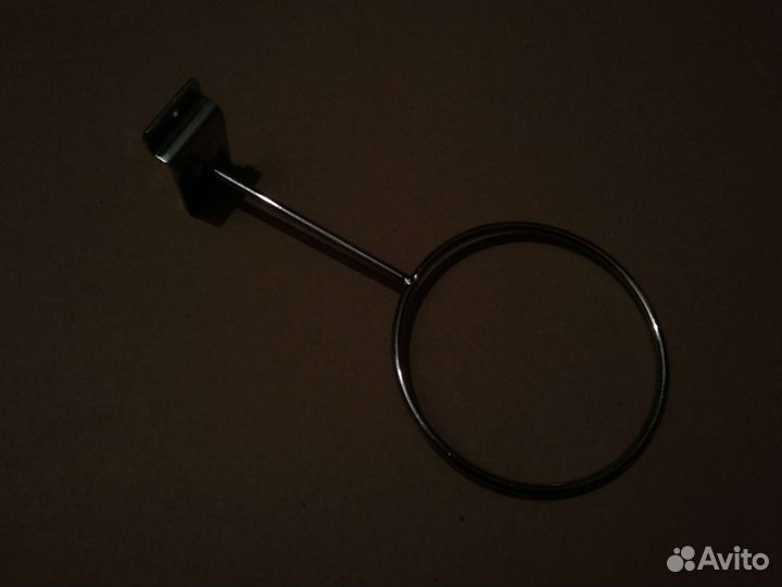 Крючки для одежды