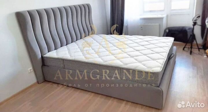 Кровать с мягким изголовьем на заказ