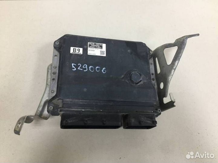 Блок управления двигателем Toyota Corolla E150 200