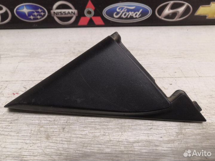 Уголок двери передний правый Honda Civic Ferio ES1