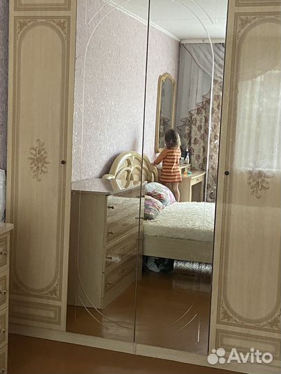 Спальный гарнитур бу