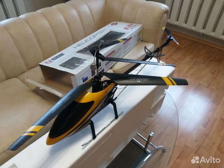 Радиоуправляемый вертолет большой