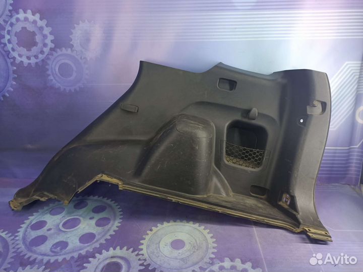 Обшивка багажника правая Kia Sportage 2