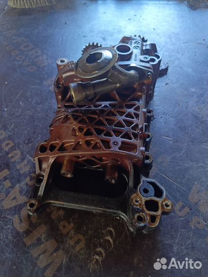 Масляный насос audi A4 B6