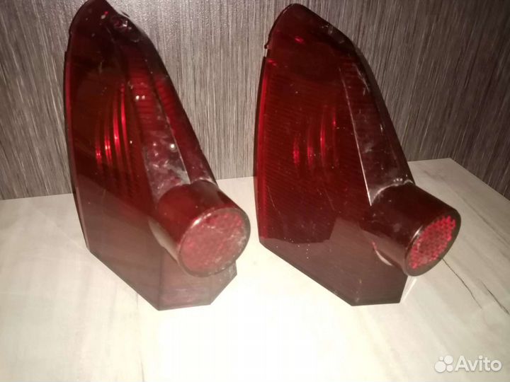 Стекла на фонари передние и задние Газ-21 