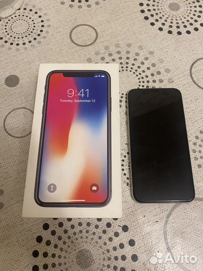 iPhone X, 64 ГБ