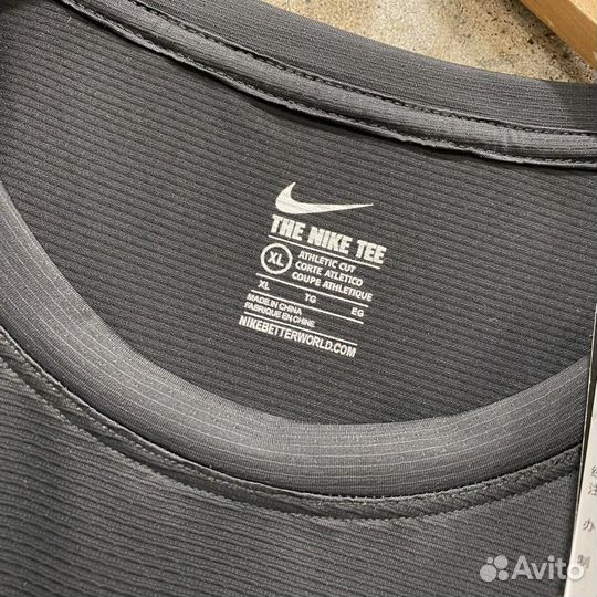 Футболка nike спортивная