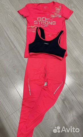 Костюм для йоги и фитнеса