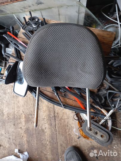 Подголовник сиденья ваз 2115