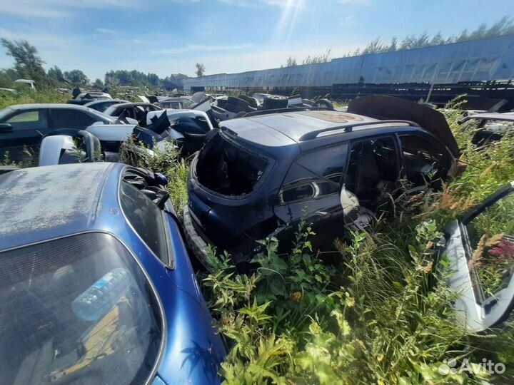 Крышка багажника нисан Мурано