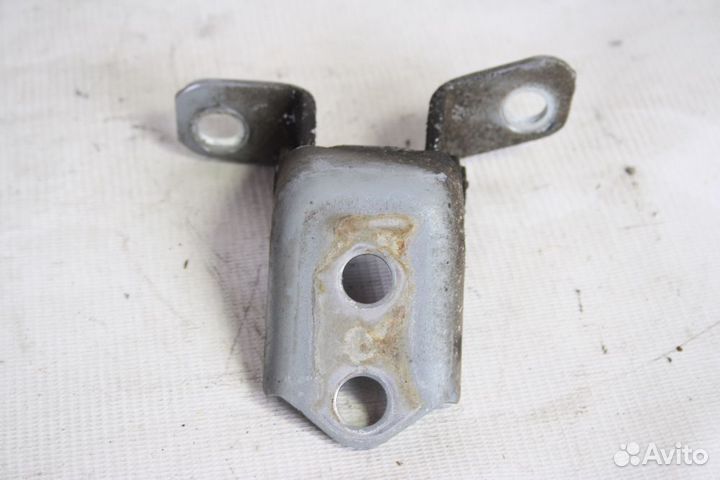 Петля двери Mazda CX7