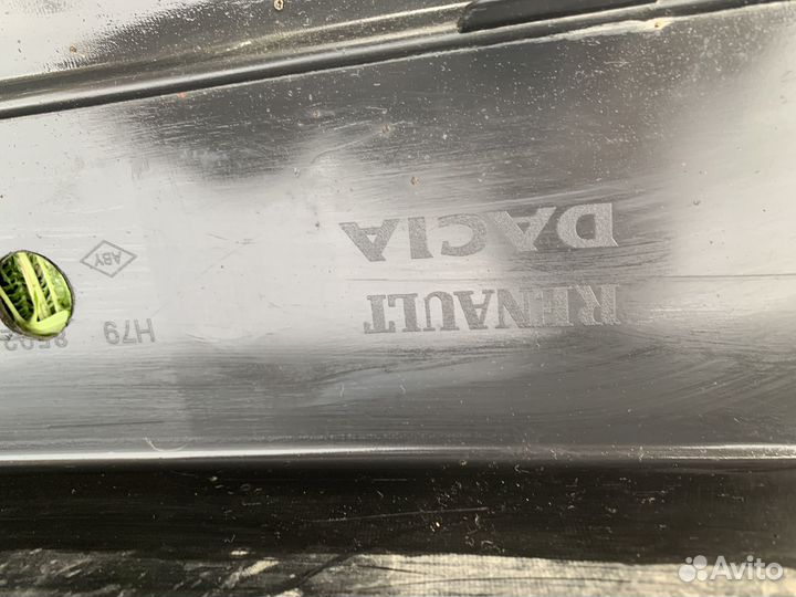 Задний бампер renault duster 850225291R