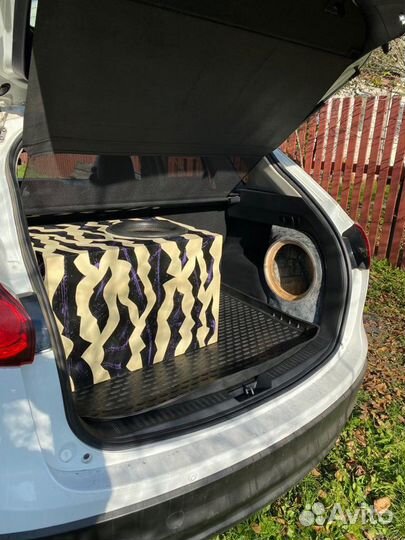 Сабвуфер Ground Zero gzhw 30SPL Gold