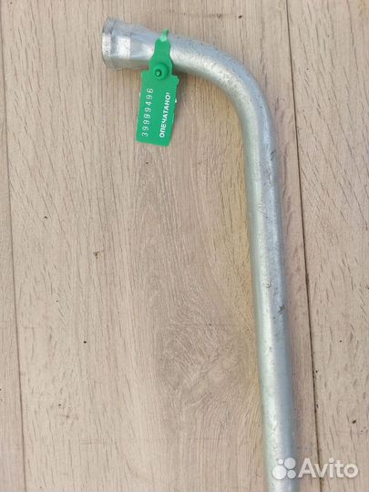 Audi a4 b8 ключ балонный гаечный