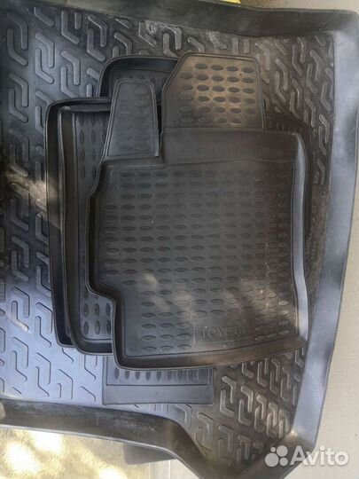 Автомобильные коврики toyota corolla