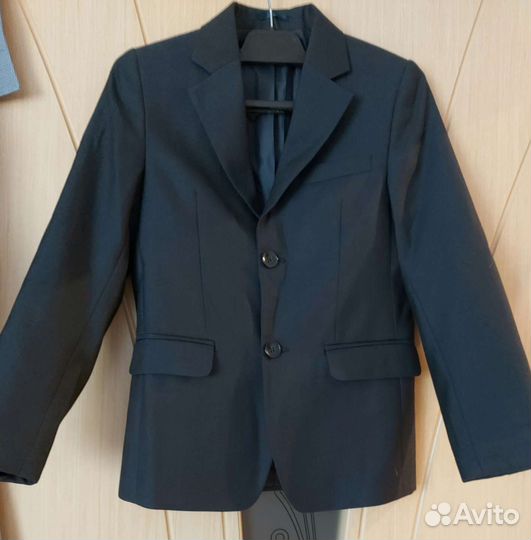 Пиджак школьный на мальчика 7-8лет